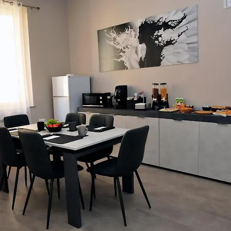 Kamome Bed & Breakfast 3*