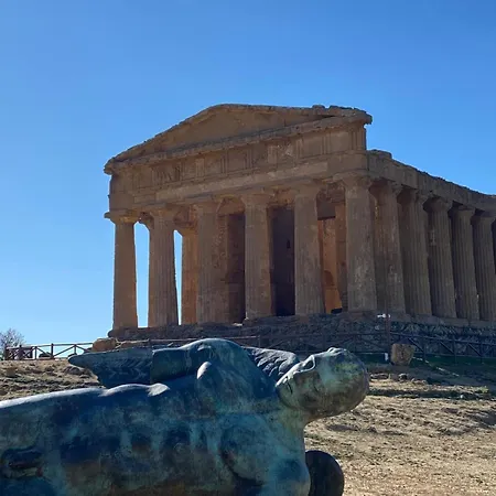 Bed & Breakfast Kamome 3*