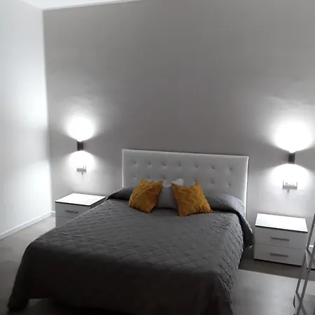 Bed & Breakfast Kamome 3*